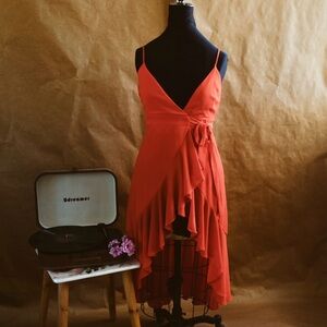 ✨FOREVER 21. Flirty wrap dress with ruffles in a super sexy red/orange color.